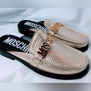 MOSCHINO Logo Plaque Gold Metallic Leather Mules, Size 40